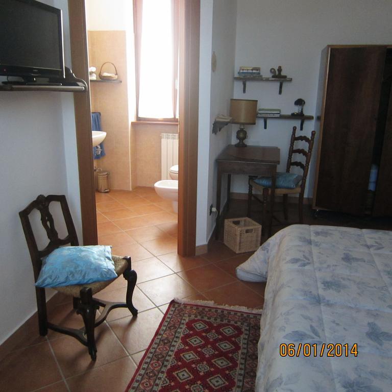Bed And Breakfast Azienda Agricola Cascina Salazzara Magenta Værelse billede